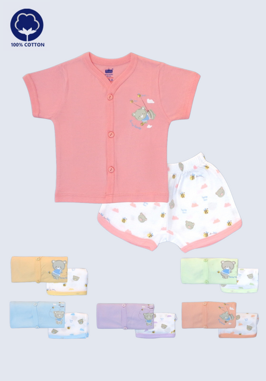 Fashionable casual wear for baby boys and girls
