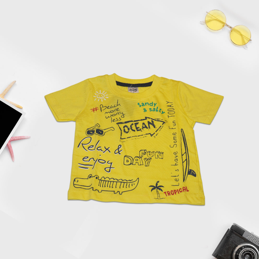 Sinker knit half-sleeve T-shirt and shorts set featuring a 'Funday' text print