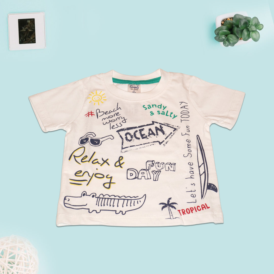 Sinker knit half-sleeve T-shirt and shorts set featuring a 'Funday' text print